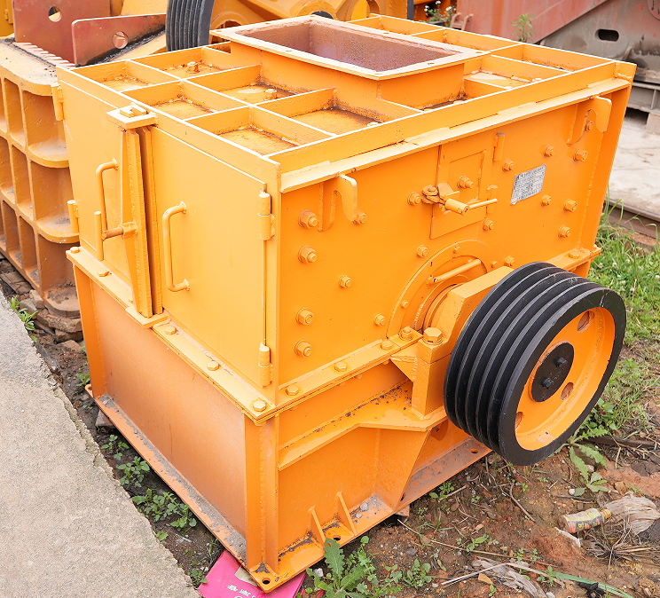 PF1515 Broken Mouth Stone Impact Crusher ကို အသုံးပြုထားသည်။