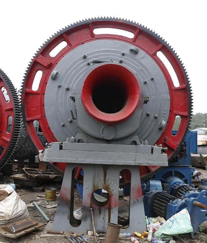 အသုံးပြုထားသော Ball Grinding Mill သည် Wet and Dry Ball Mill/Granite/Feldspar/Chemical