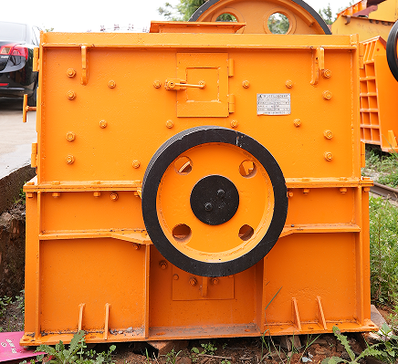 PF1515 Broken Mouth Stone Impact Crusher ကို အသုံးပြုထားသည်။